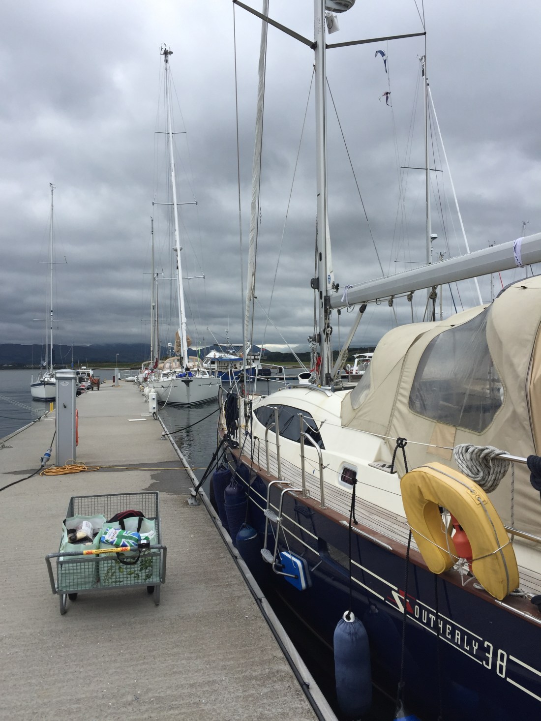 62FDCBE9-1230-4007-B53F-4B748575DECC