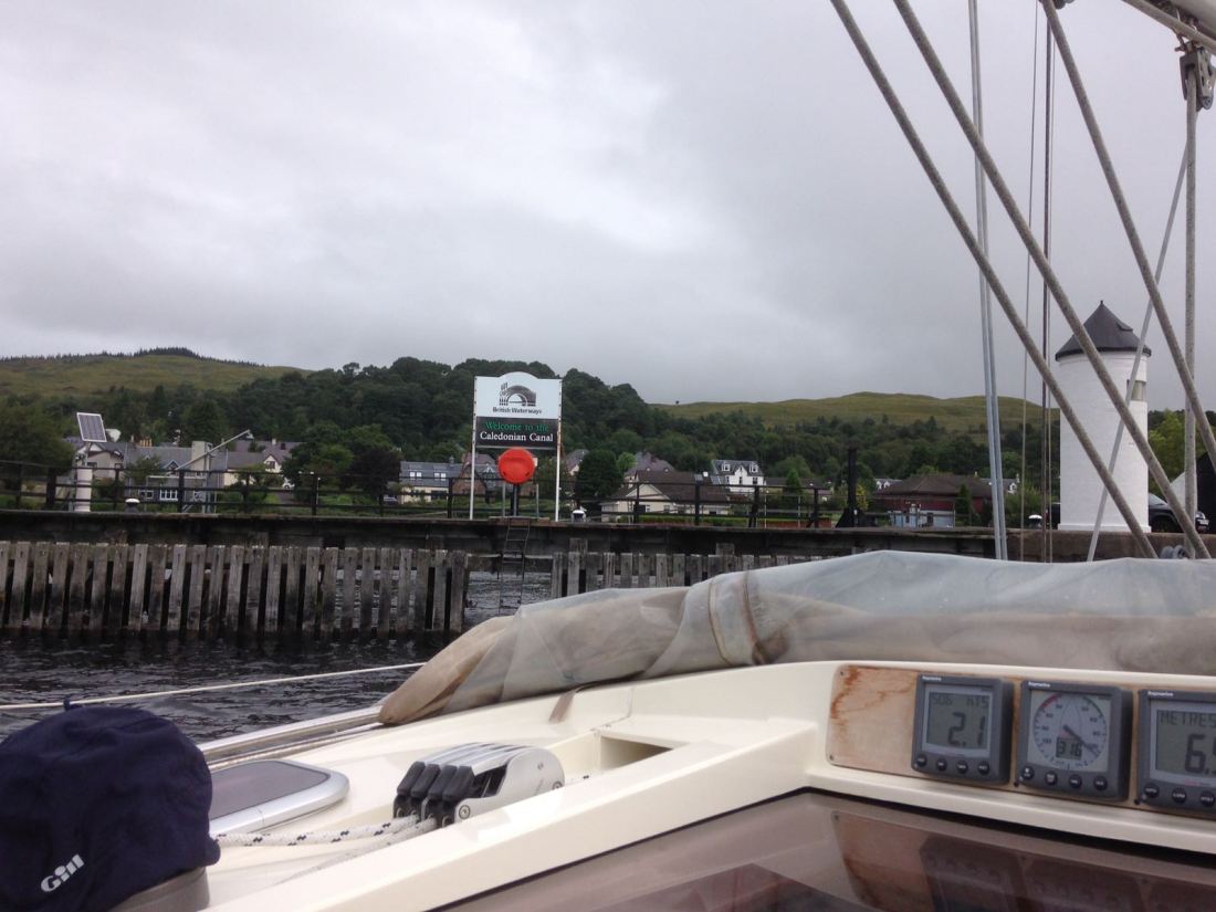 A55CFDA0-41FA-4C61-BBB6-D1EFFE1CE993