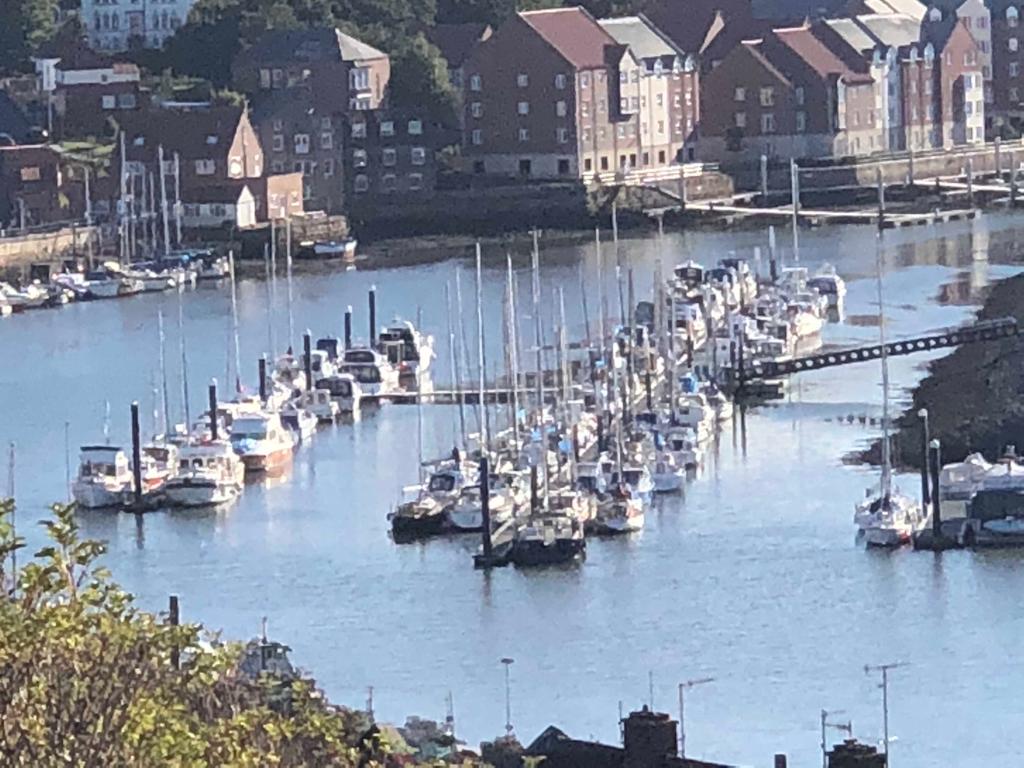 34147C07-B4D8-41BE-88C7-B356B592DB37