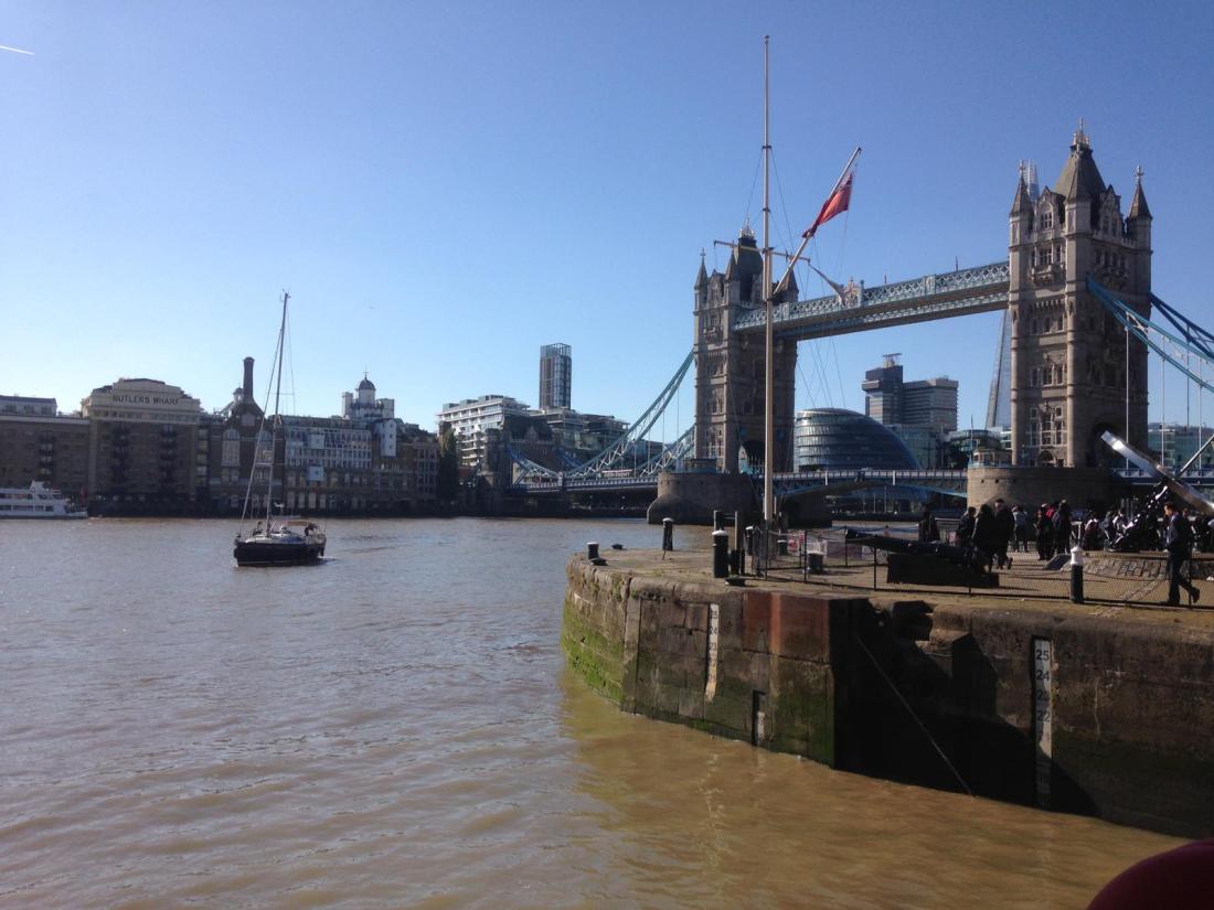 882FE8F6-12FB-4D34-A5E9-FD20301EB91D